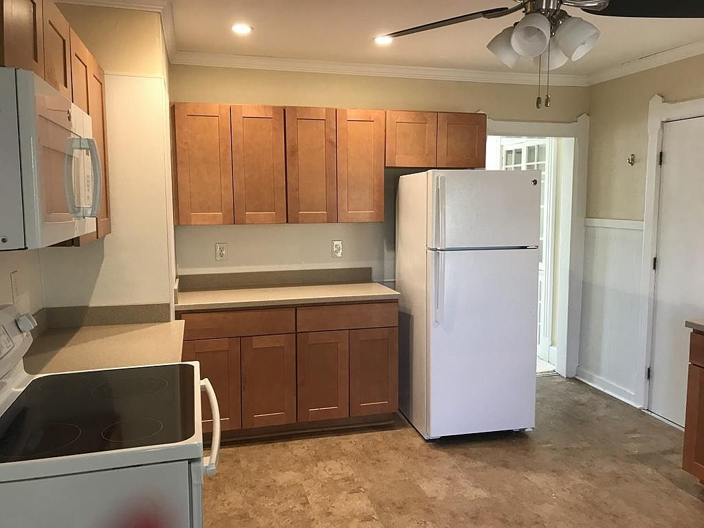 666 Pleasant St FLOOR 2, Rochdale, MA 01542 Zillow