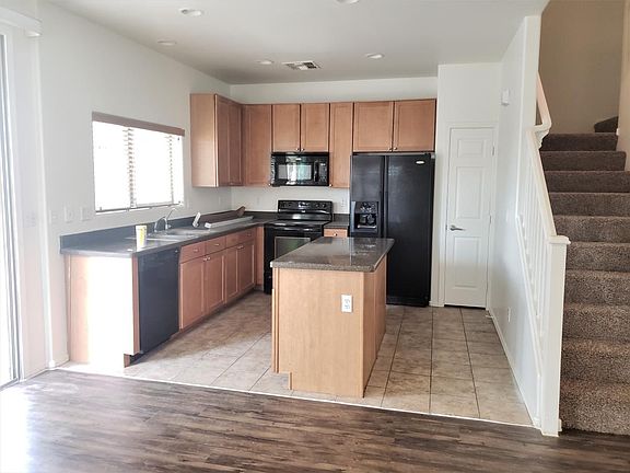 4th image of 6405 W Valencia Dr