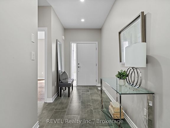 4th image of 7138 Parsa St #7