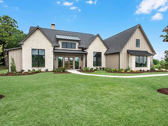 2nd image of 10039 Lakeside Oaks Dr