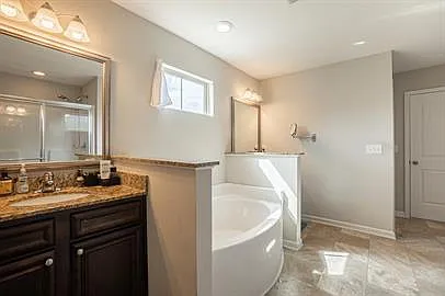 3624 Moseley Dr — Photo 11