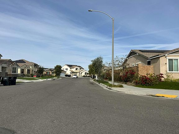 4th image of 4780 Albatross Ave
