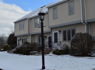 4 Turning Mill Ln, Quincy, MA 02169