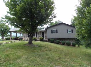 3689 Pebble Ln, Hudson, NC 28638