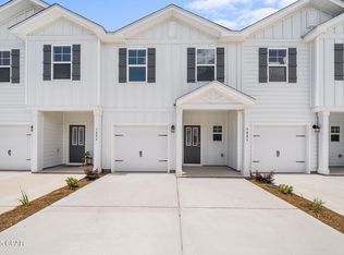 5872 Tyndall Pl, Panama City, FL 32404