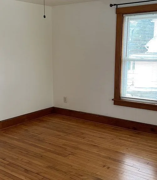 1131 Shenandoah St — Photo 10
