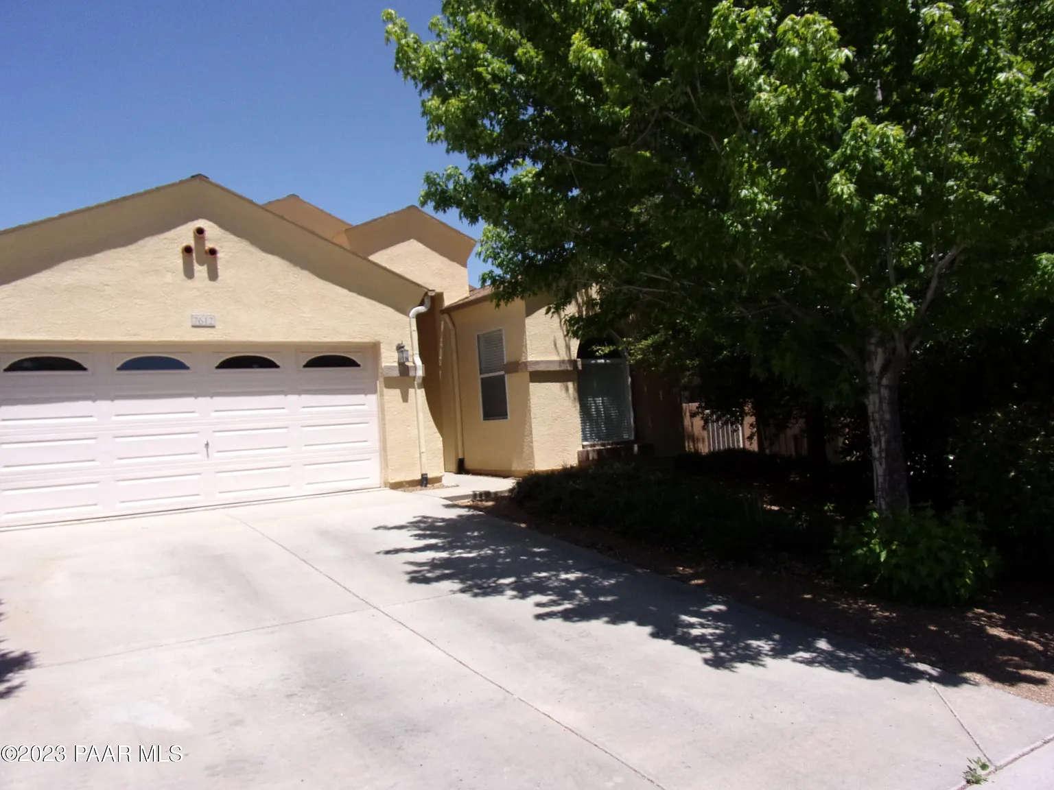 4 bed, 2.0 bath, 1904 sqft, $2,444 — Photo 1