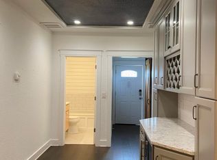 6048 Chester Cir, Jacksonville, FL 32217