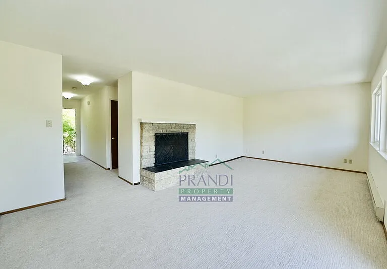 1562 Sir Francis Drake Blvd #1 — Photo 7