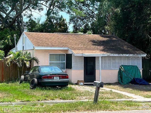 2nd image of 5114R 11th Ave S