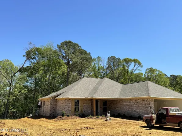 729 Tower Ridge Cv, Pearl, MS 39208