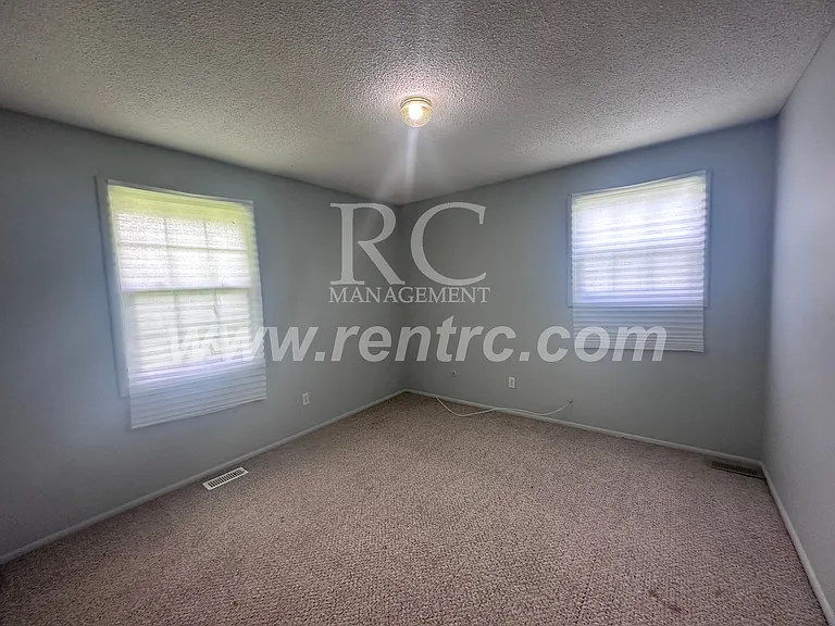 917 Timberline Dr — Photo 12