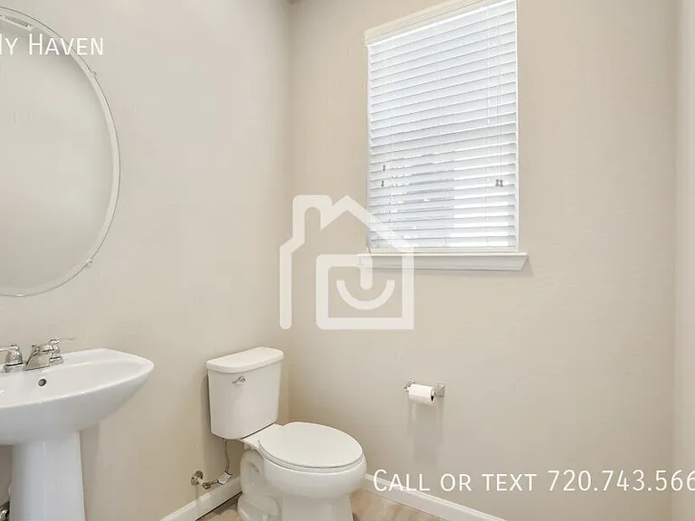 1320 Hoyt St #6 — Photo 10