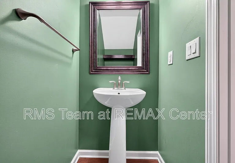 1572 Lenox Overlook Rd — Photo 16