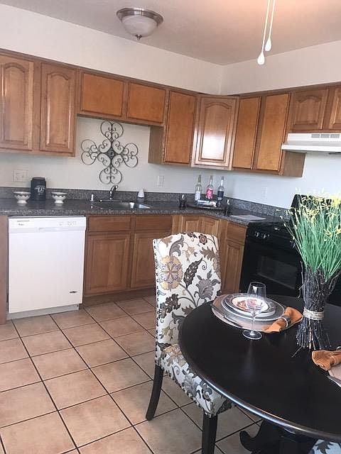 1st image of 1017 H St APT 5