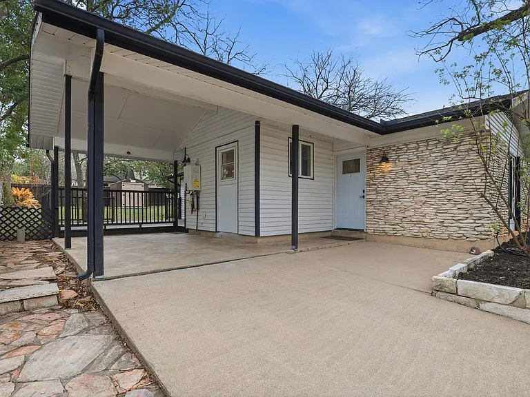 2905 Brinwood Ave — Photo 4