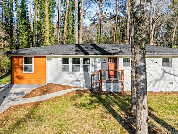 2nd image of 3252 Pinehill Dr