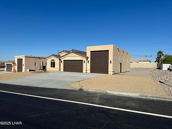 3rd image of 3315 Kiowa Blvd S
