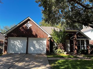 130 Skycrest Dr, Sugar Land, TX 77479