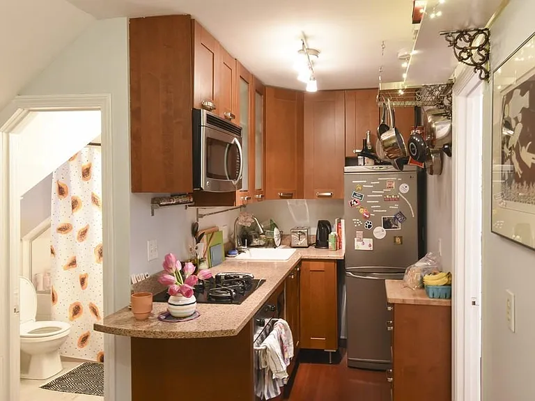 227 Hurley St #3 — Photo 5