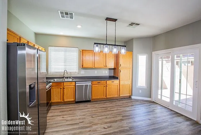 9424 Plover Falls Ave — Photo 4