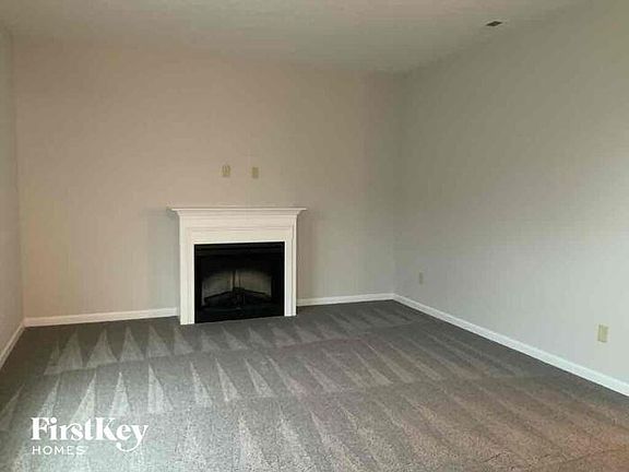 3rd image of 11626 Ross Common Dr