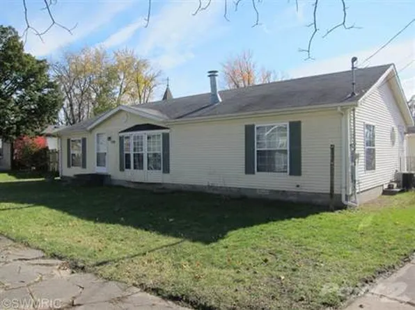 239 W Saint Joseph St, Watervliet, MI 49098