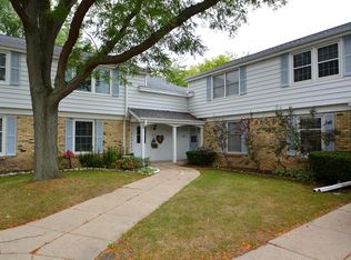 W180S8202 Pioneer Dr, Muskego, WI 53150