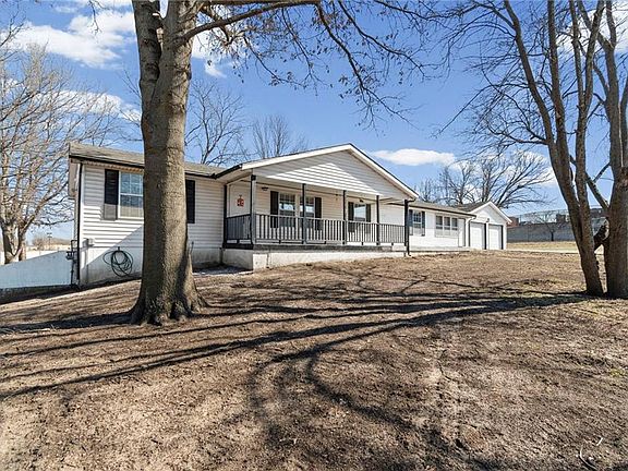 4th image of 700 Harr Grove Rd