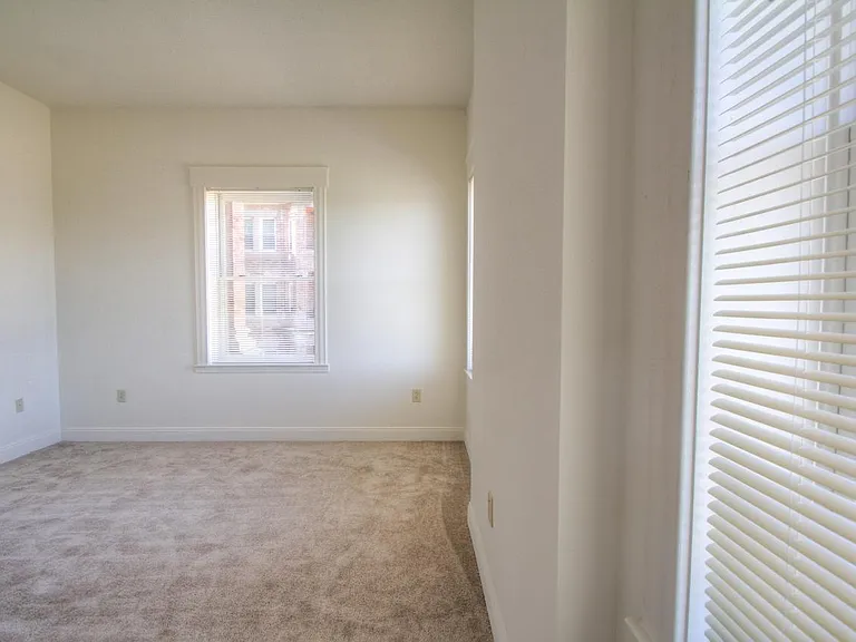 921 William H Taft Rd — Photo 13