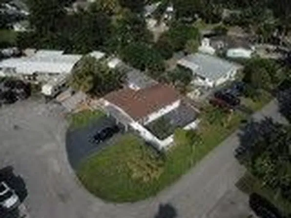 2821 SW 13th Ct, Fort Lauderdale, FL 33312