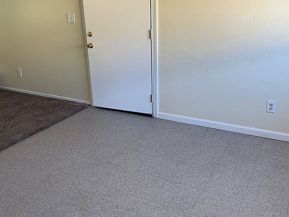 5th image of 1140 W 9th St APT 23