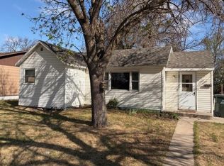 746 E 6th St, Minden, NE 68959