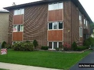 9605 S Keeler Ave, Oak Lawn, IL 60453