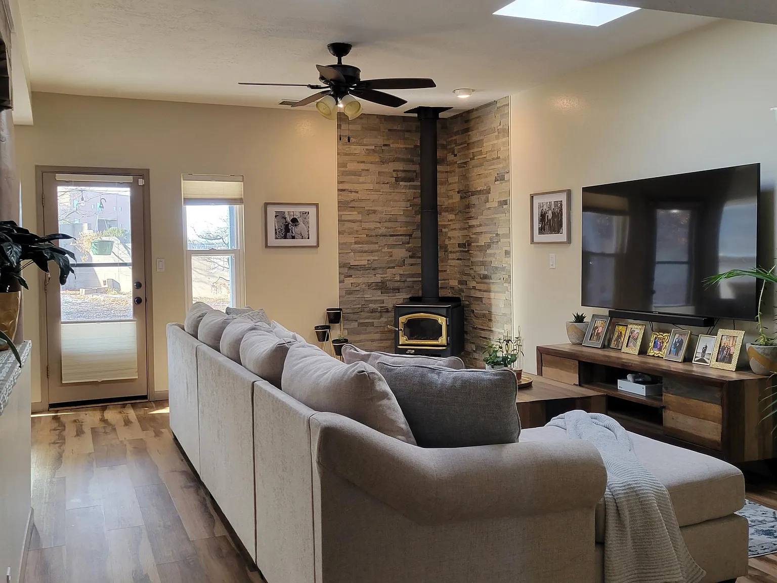 4 bed, 1412 sqft, $3,200 — Photo 4