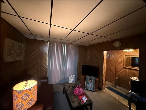 3rd image of 1330 Sylvan St