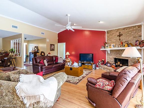 4th image of 5837 Pitch Pine Dr