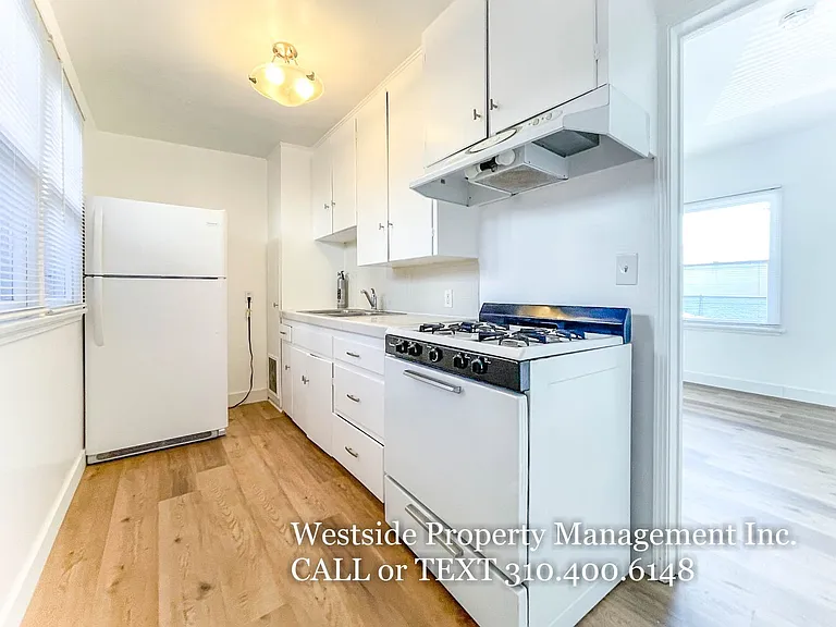 1423 Harvard St #C — Photo 5