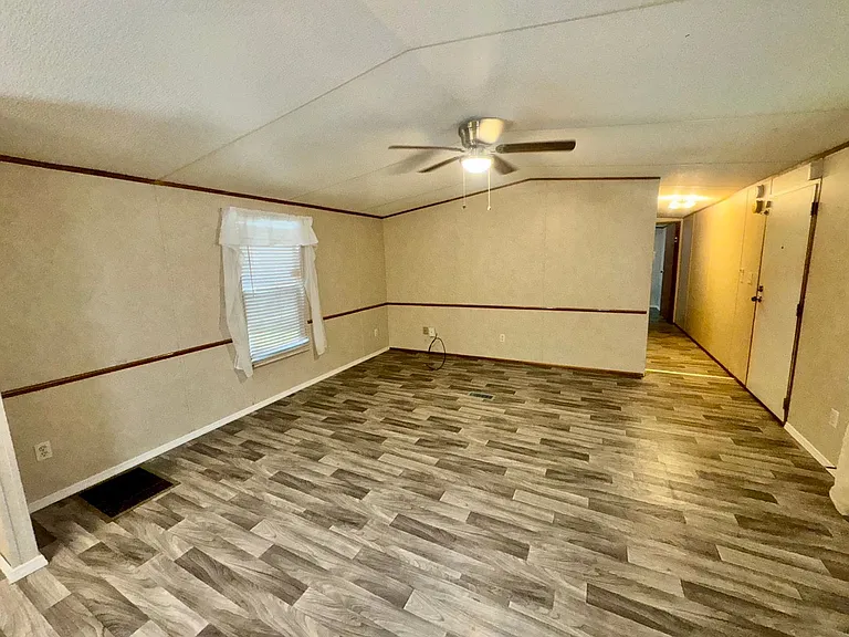 641 Bayou Dr — Photo 5