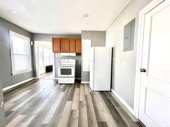 181 Easton Ave, Waterbury, CT