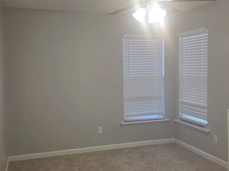 4500 Hollirose Pl — Photo 7