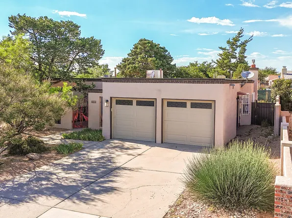 6345 Avenida La Costa NE, Albuquerque, NM 87109