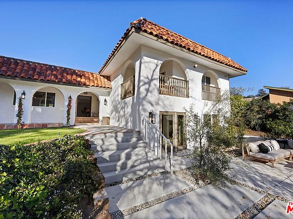 2nd image of 431 Montana Cir