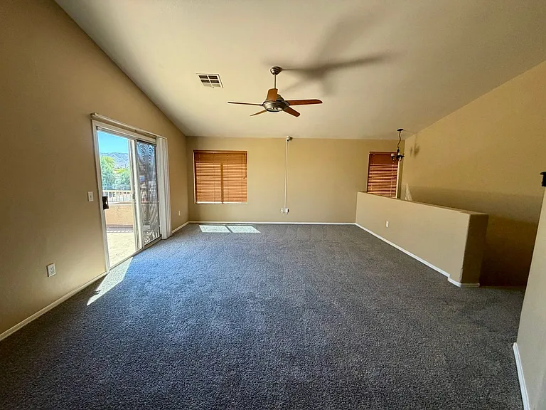 7205 S 39th Dr — Photo 14