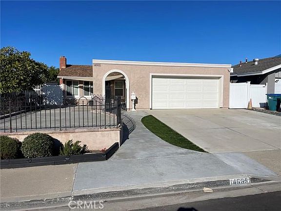 2nd image of 14665 Countrywood Ln