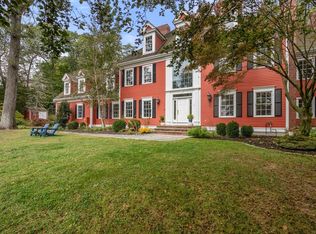 4 Green Ln, Sherborn, MA 01770