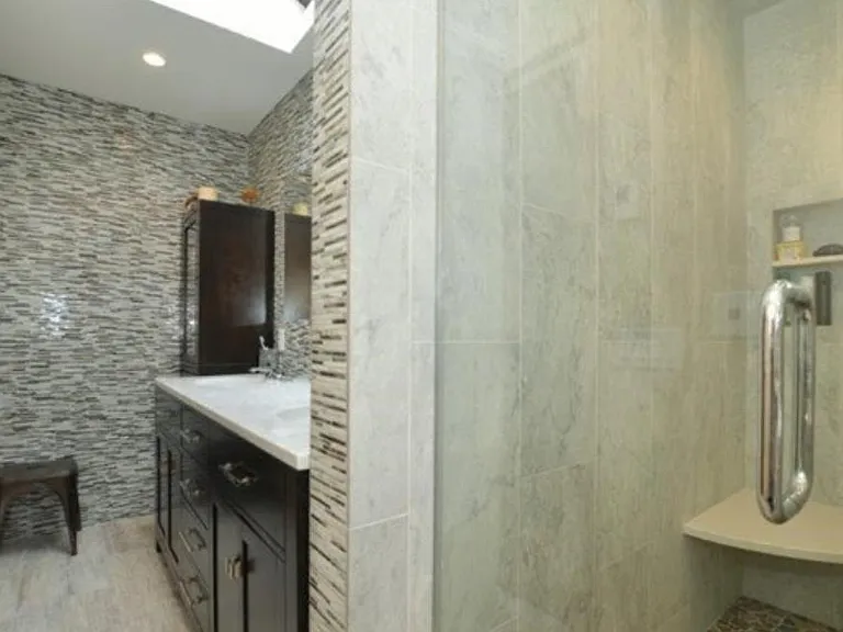 79 Plymouth Rd — Photo 10