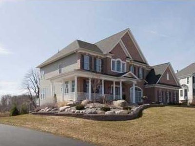 10 Nature Vw, Pittsford, NY, 14534