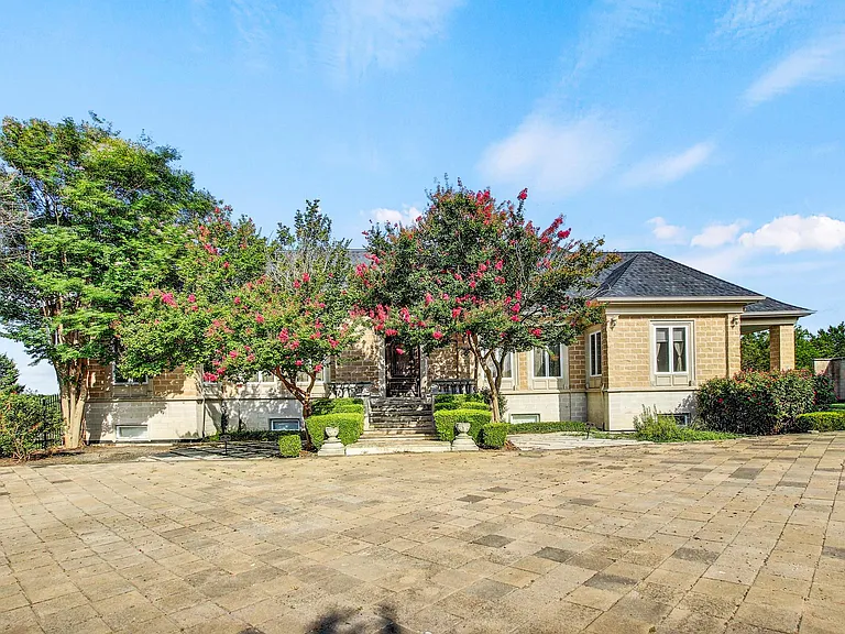 13628 Gregg Manor Rd — Photo 1