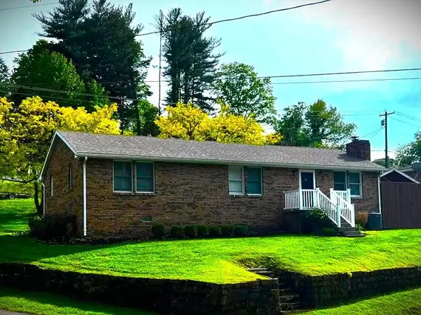 514 Nelson St, Hinton, WV 25951